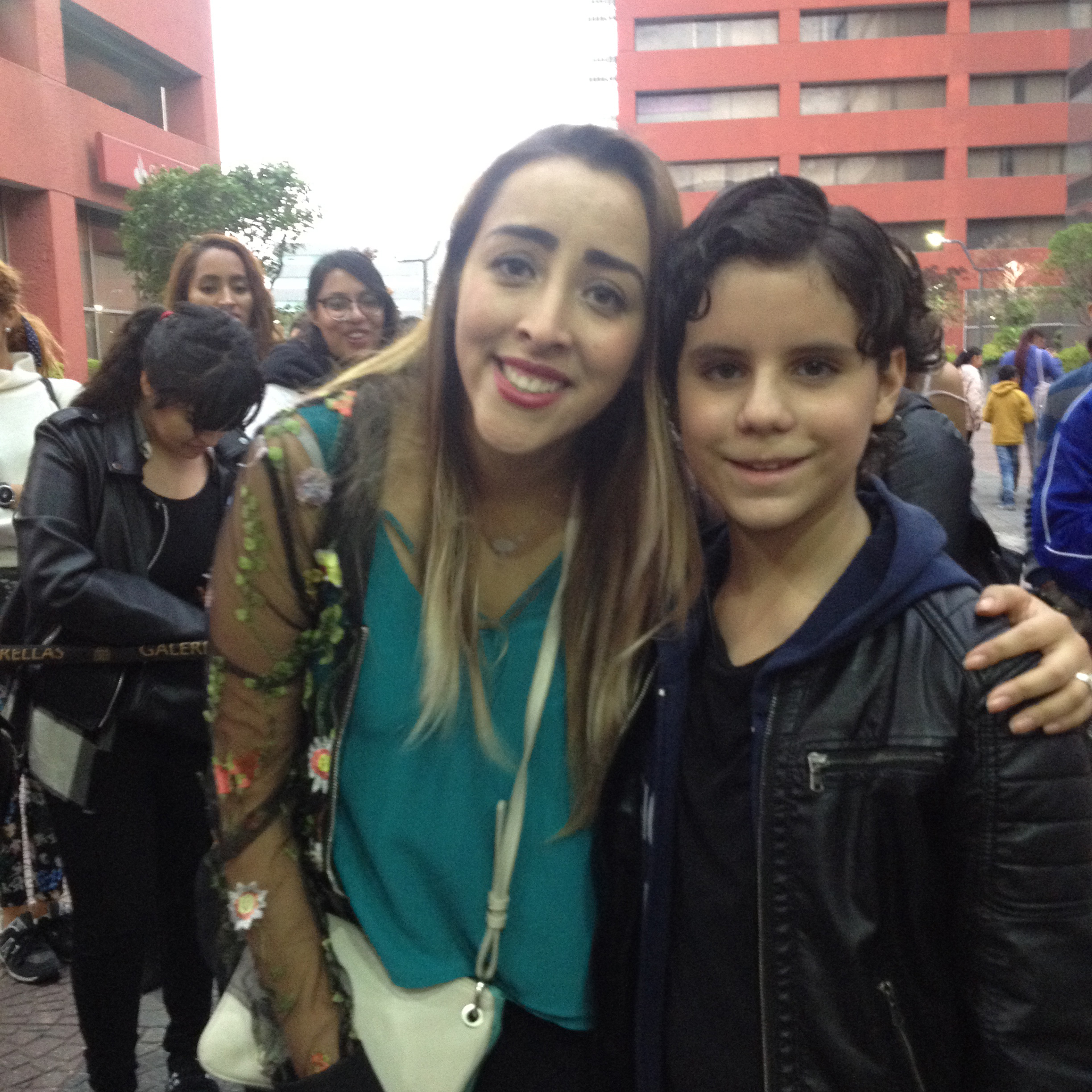 Alex Otero Acompañado